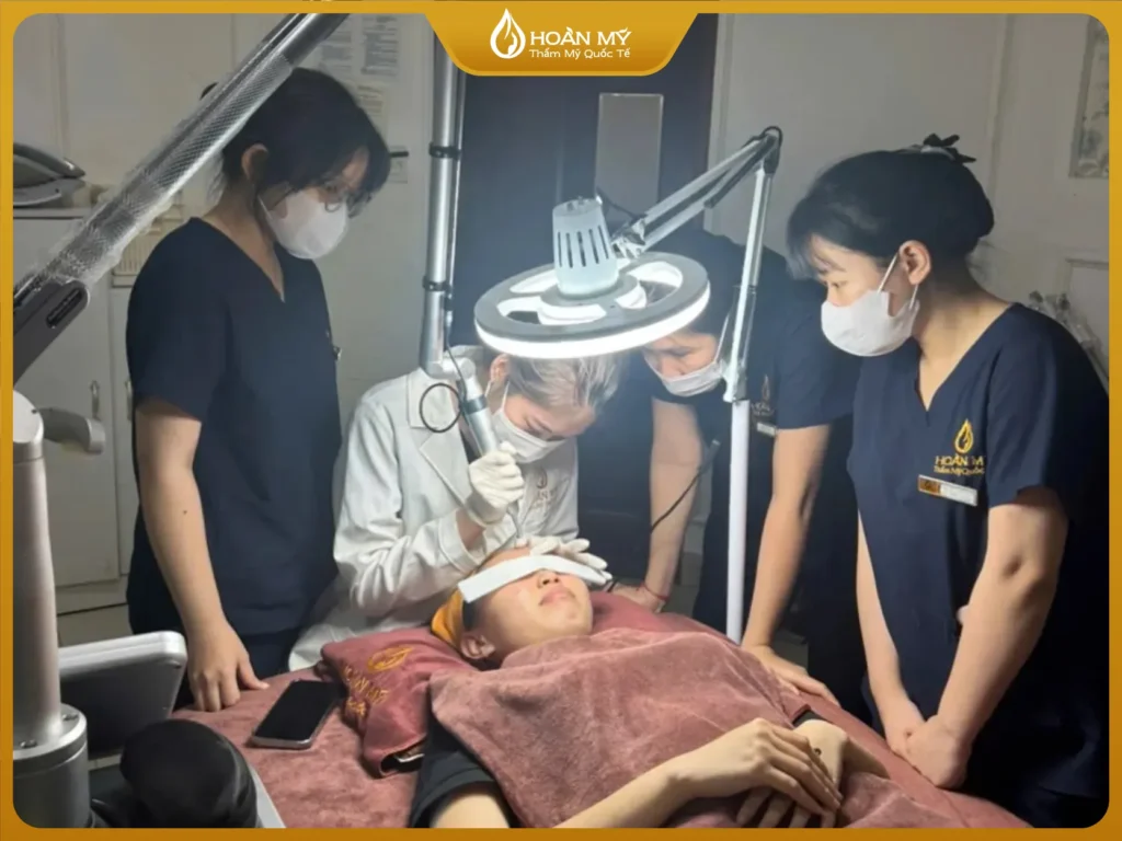 giai-doan-2-phun-may-moi-mi-co-ban-tren-nguoi-that