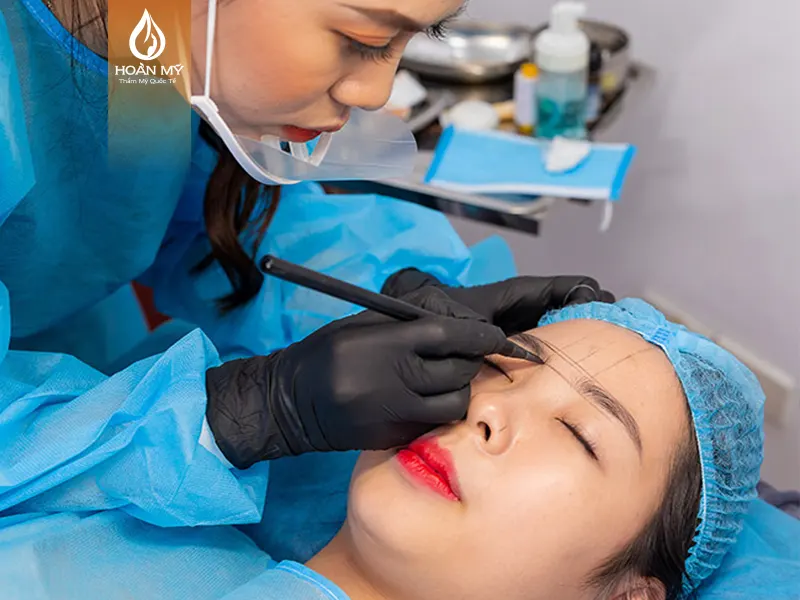 Khóa học phun xăm uy tín là yếu tố quan trọng quyết định sự nghiệp của bạn