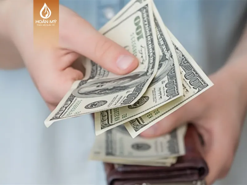 Ngành phun xăm thẩm mỹ mở ra nhiều cơ hội làm việc với thu nhập hấp dẫn