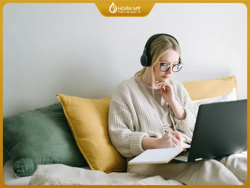 ket-hop-hoc-ly-thuyet-voi-thuc-hanh-mo-phong-tai-nha