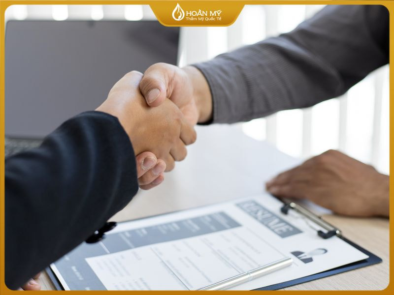 Có chứng chỉ hành nghề spa là điều kiện bắt buộc để làm việc tại spa lớn