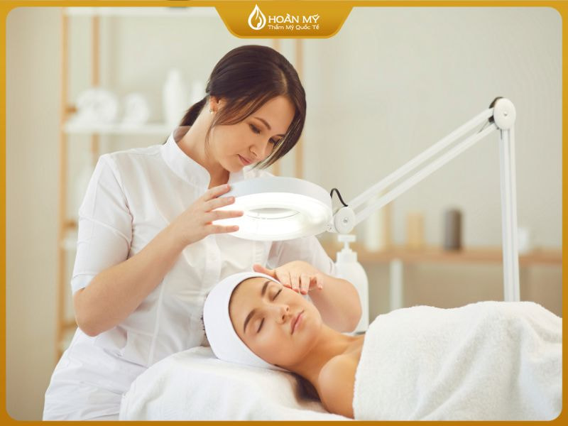 Nghề spa lương bao nhiêu khi làm bác sĩ thẩm mỹ