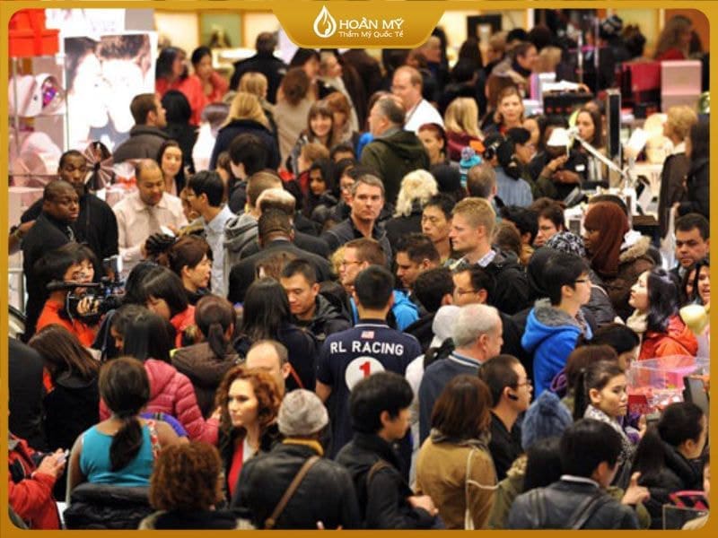 Vì sao Black Friday lại gây sốt đến vậy?