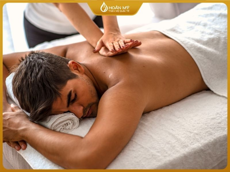 Dịch vụ massage body thư giãn dành cho nam giới